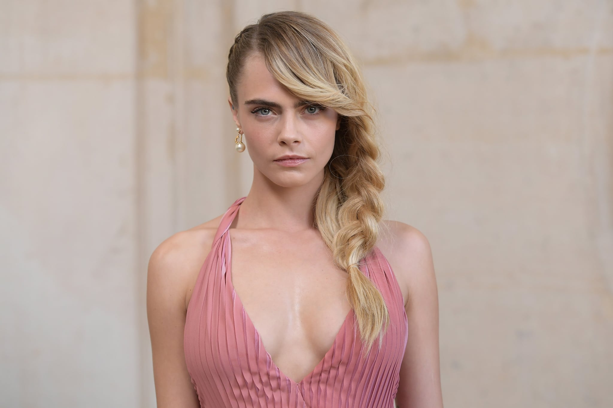 Cara Delevingne Hot 15 Most Stunning Looks In 2022 Updated Time