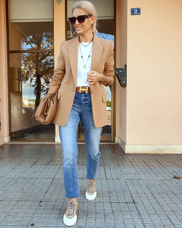 New Ways to Wear Cute Girlfriend Outfits in Beautifully Stylish Jeans